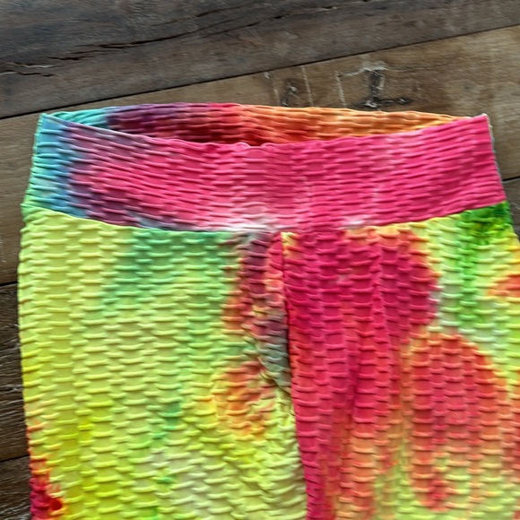 TikTok Ruched Butt Leggings NWT - Picture 5 of 8